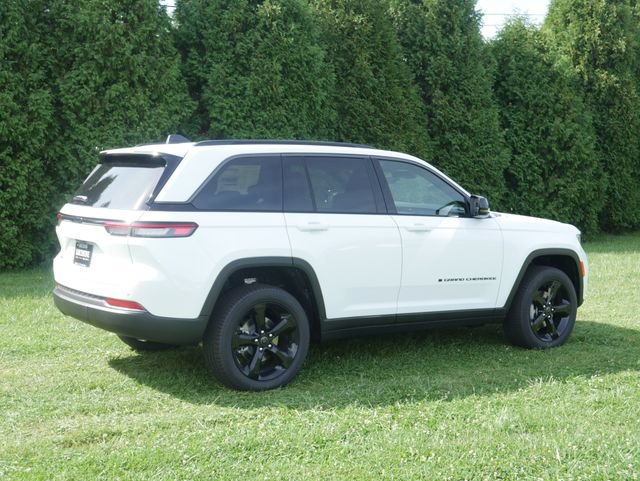 New 2027 Jeep Grand Cherokee Limited AWD/4WD image 13