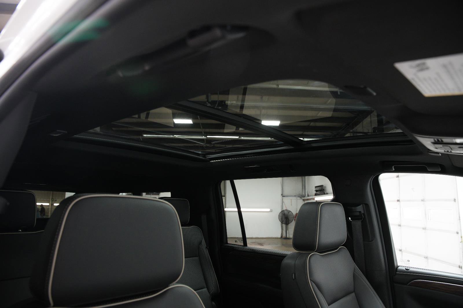 Used 2024 Chevrolet Suburban Premier w/ Premium Package image 21