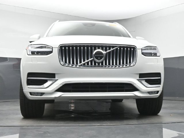 Used 2024 Volvo XC90 B6 Plus w/ Protection Package AWD/4WD image 11