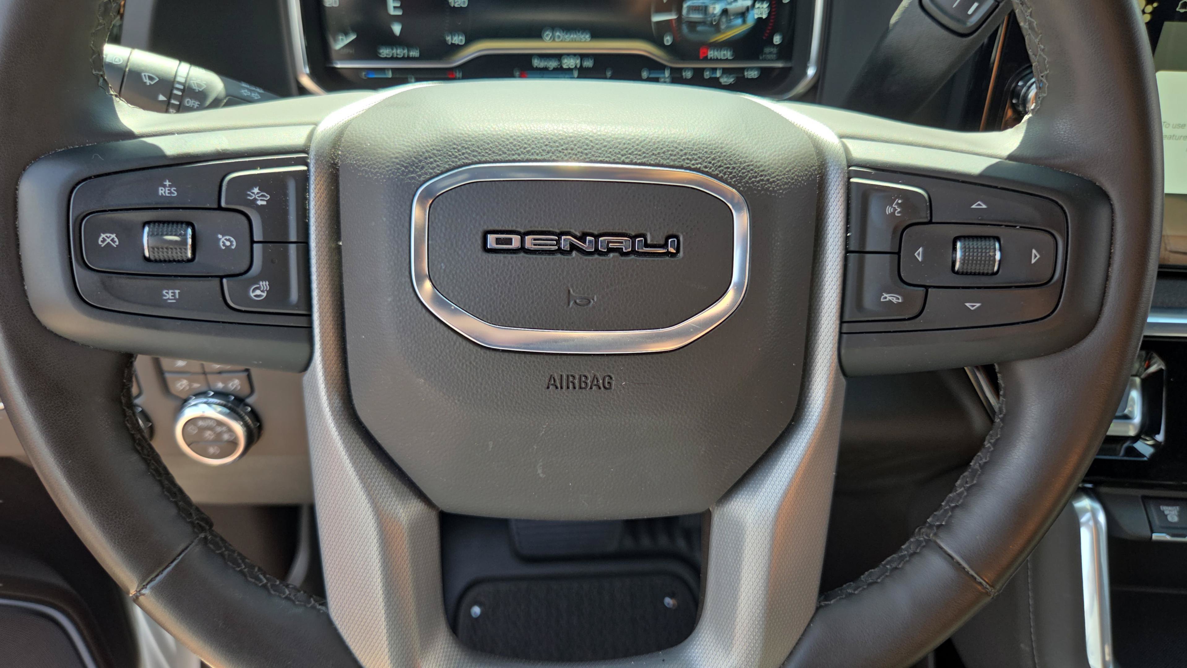 Certified 2024 GMC Sierra 2500 Denali w/ Denali Reserve Package AWD/4WD image 23