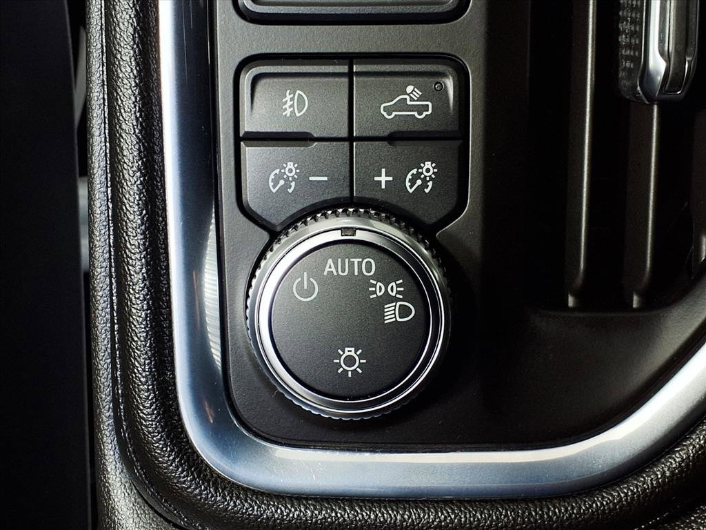 Used 2021 GMC Sierra 1500 Elevation image 24