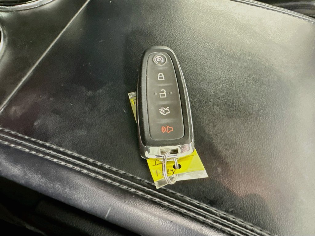 Used 2017 Lincoln Navigator L Select RWD image 42