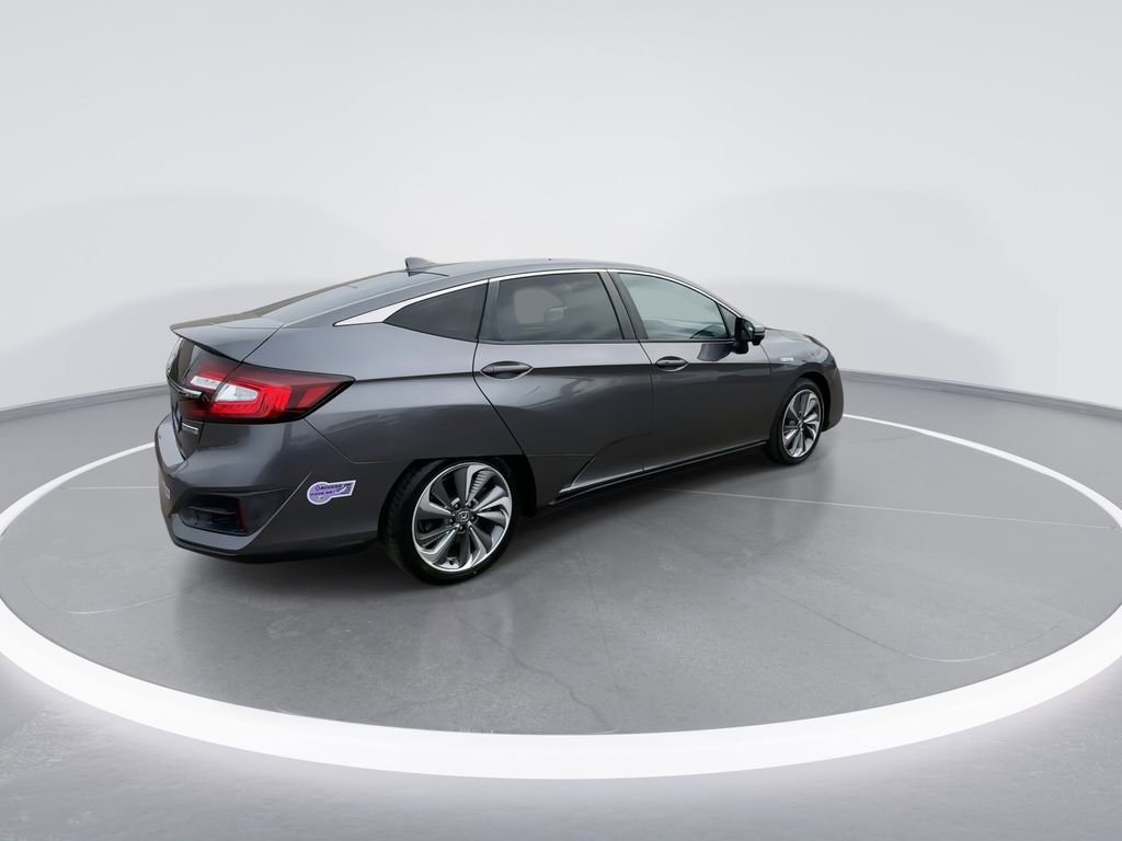 Used 2018 Honda Clarity Plug-In Hybrid image 2