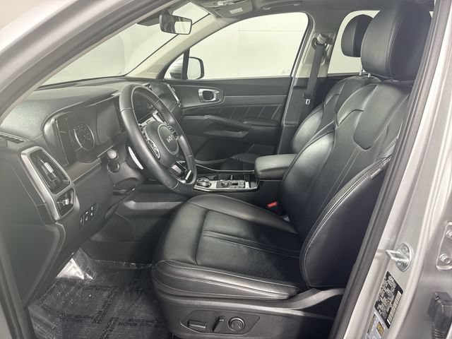 Used 2022 Kia Sorento SX w/ Panoramic Sunroof Package AWD/4WD image 19
