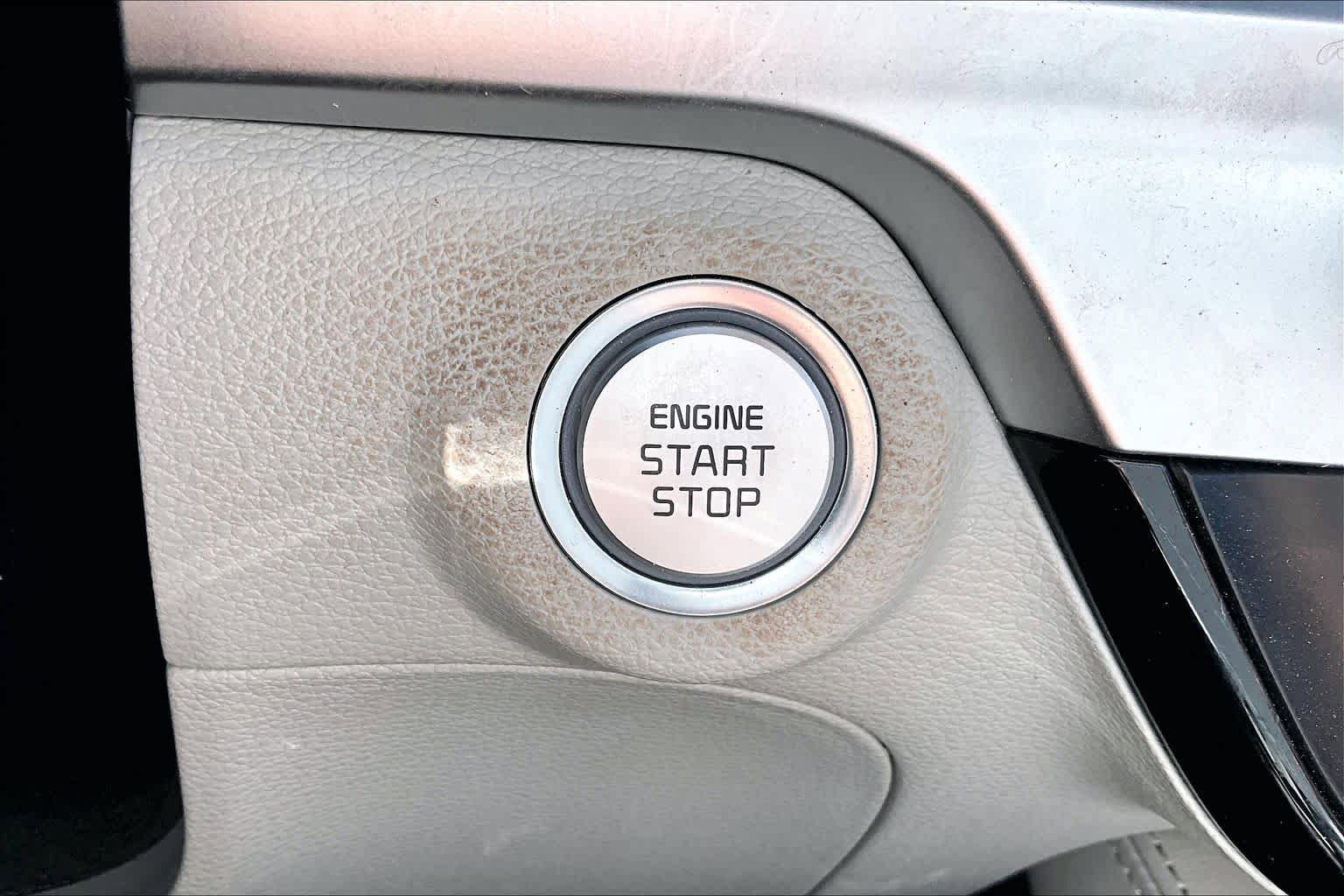 Used 2024 Kia Telluride EX image 33