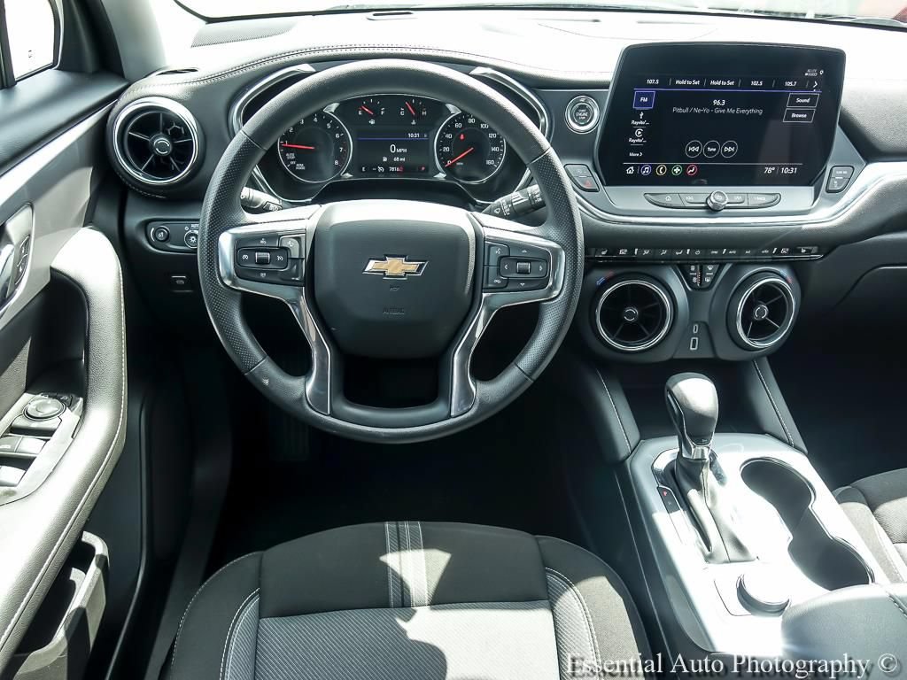 Used 2025 Chevrolet Blazer LT AWD/4WD image 13