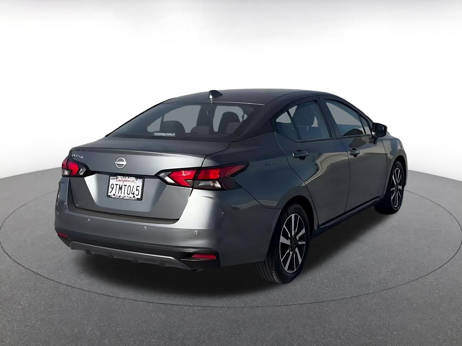 Used 2025 Nissan Versa SV FWD image 13