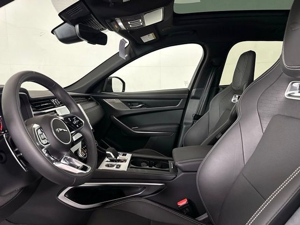 New 2026 Jaguar F-PACE R-Dynamic S AWD/4WD image 6