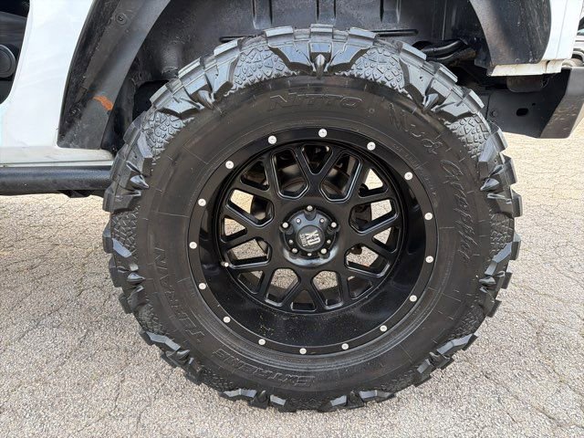 Used 2014 Jeep Wrangler Freedom Edition w/ Connectivity Group AWD/4WD image 26