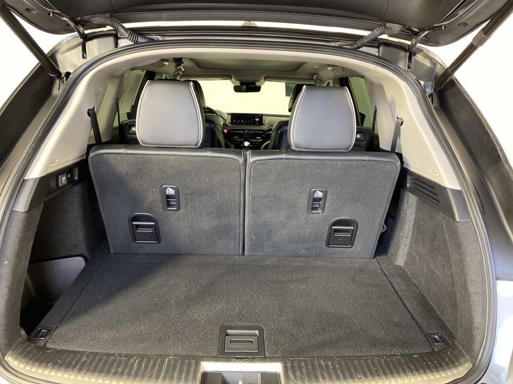 Used 2023 Acura MDX w/ Advance Package AWD/4WD image 8