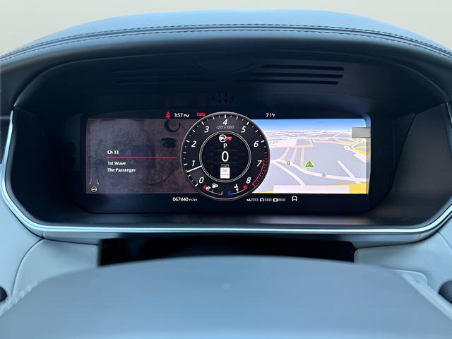 Used 2021 Land Rover Range Rover Sport SVR AWD/4WD image 15