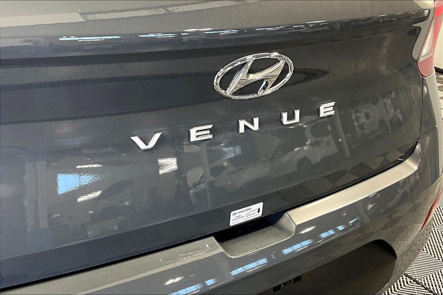 New 2026 Hyundai Venue SEL FWD image 13