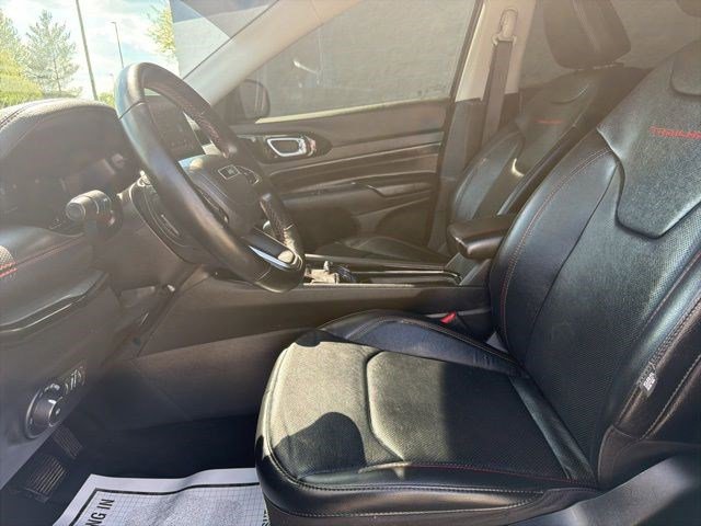 Used 2022 Jeep Compass Trailhawk w/ Trailhawk Elite Group AWD/4WD image 12