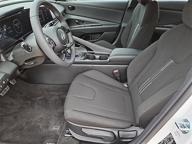 New 2025 Hyundai Elantra SEL image 10