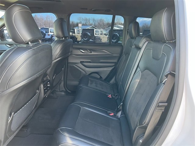 Certified 2023 Jeep Grand Cherokee Altitude image 5