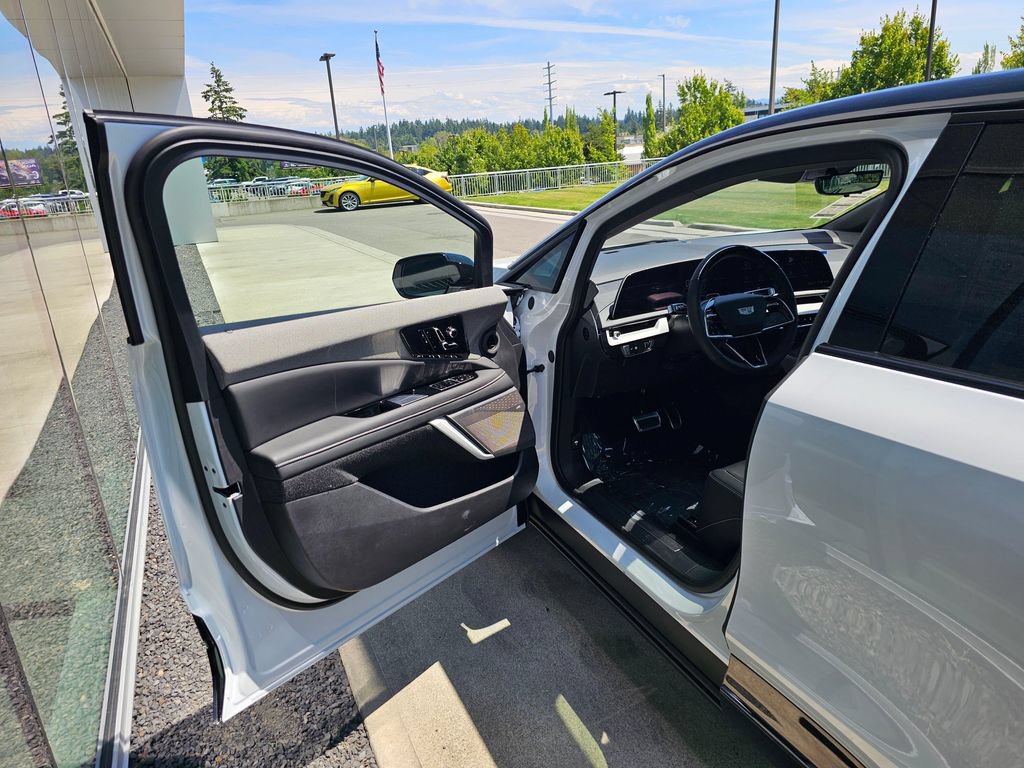 New 2026 Cadillac Optiq Sport 1 AWD/4WD image 18