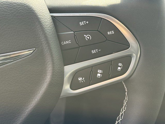 New 2026 Chrysler Pacifica Select image 18