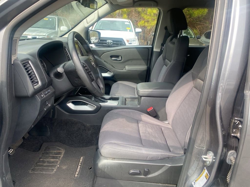 Used 2024 Nissan Frontier SV w/ SV Convenience Package image 17