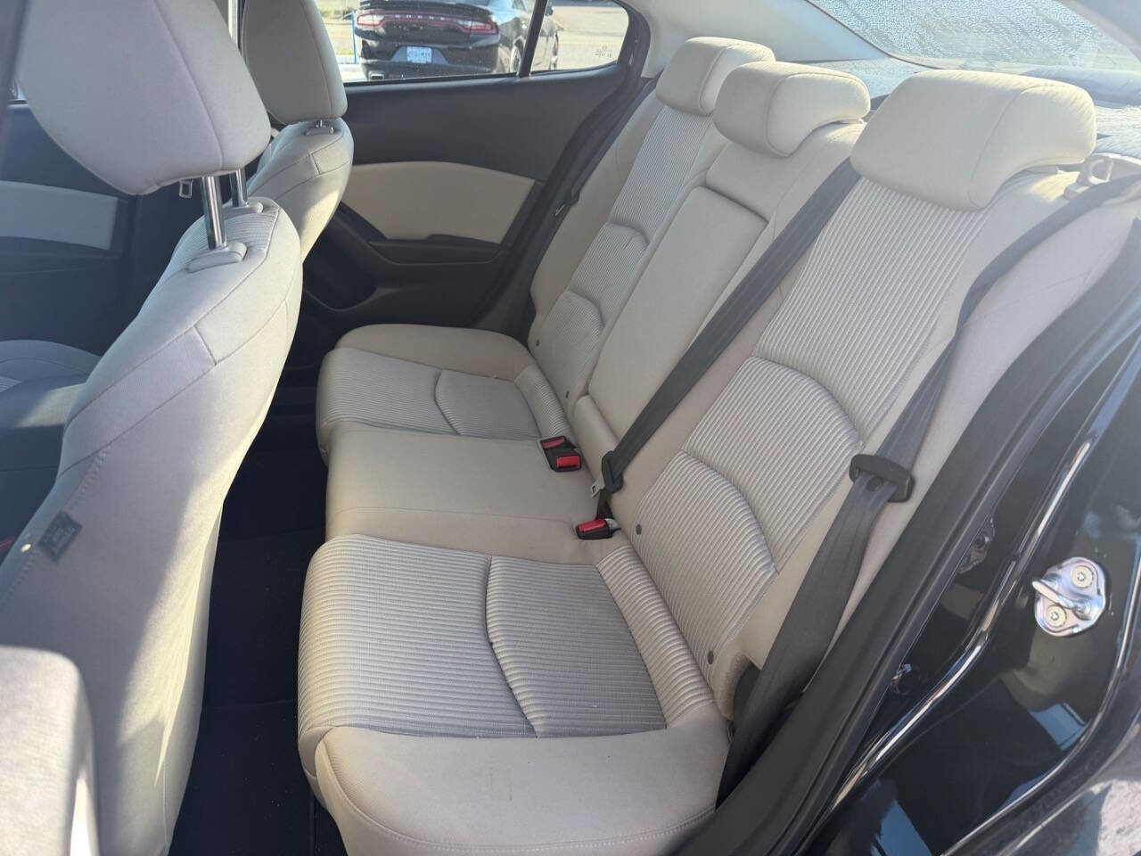 Used 2016 MAZDA MAZDA3 i Sport w/ Preferred Equipment Package image 15