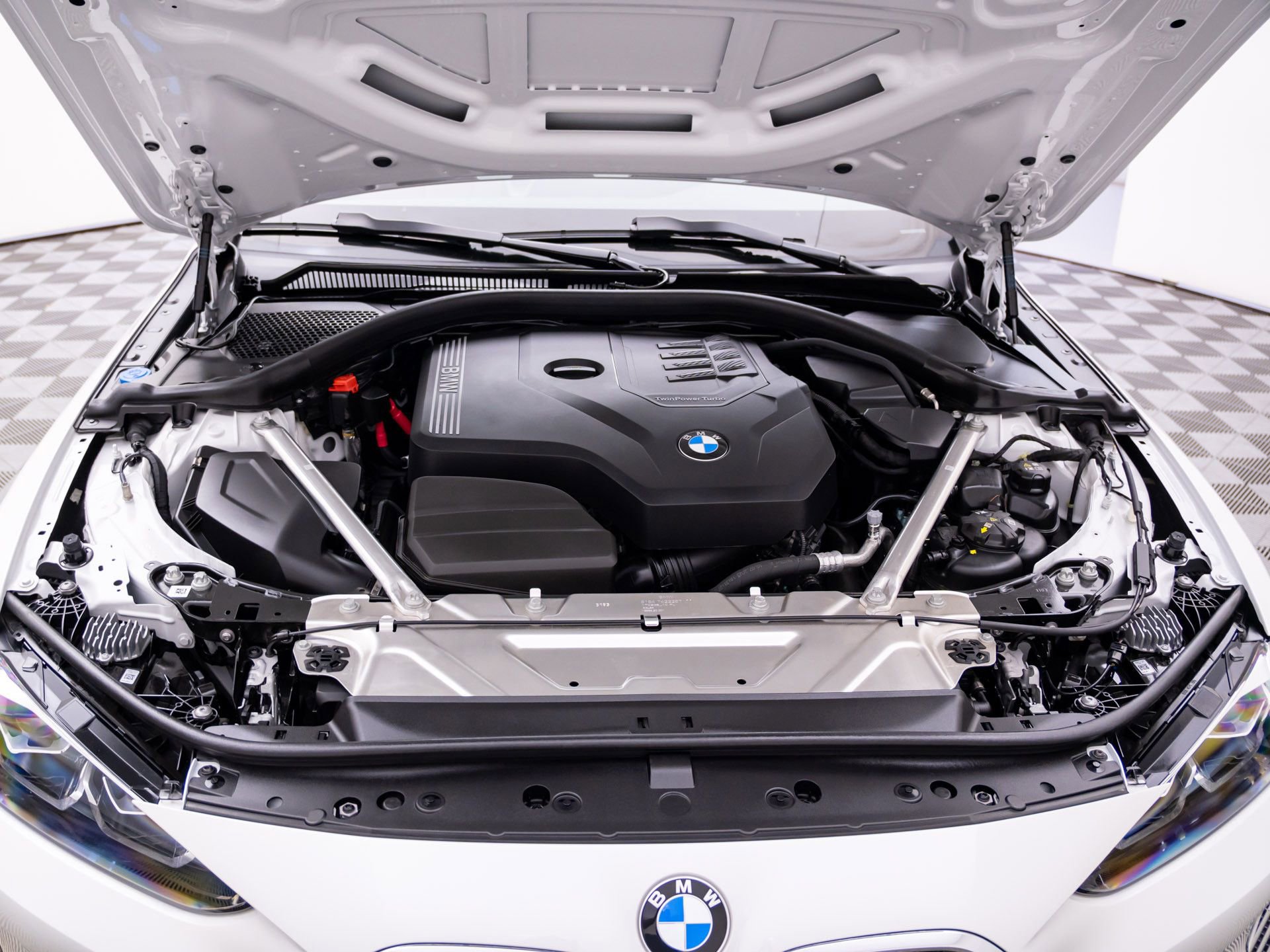 Certified 2024 BMW 430i xDrive Convertible w/ Convenience Package image 29