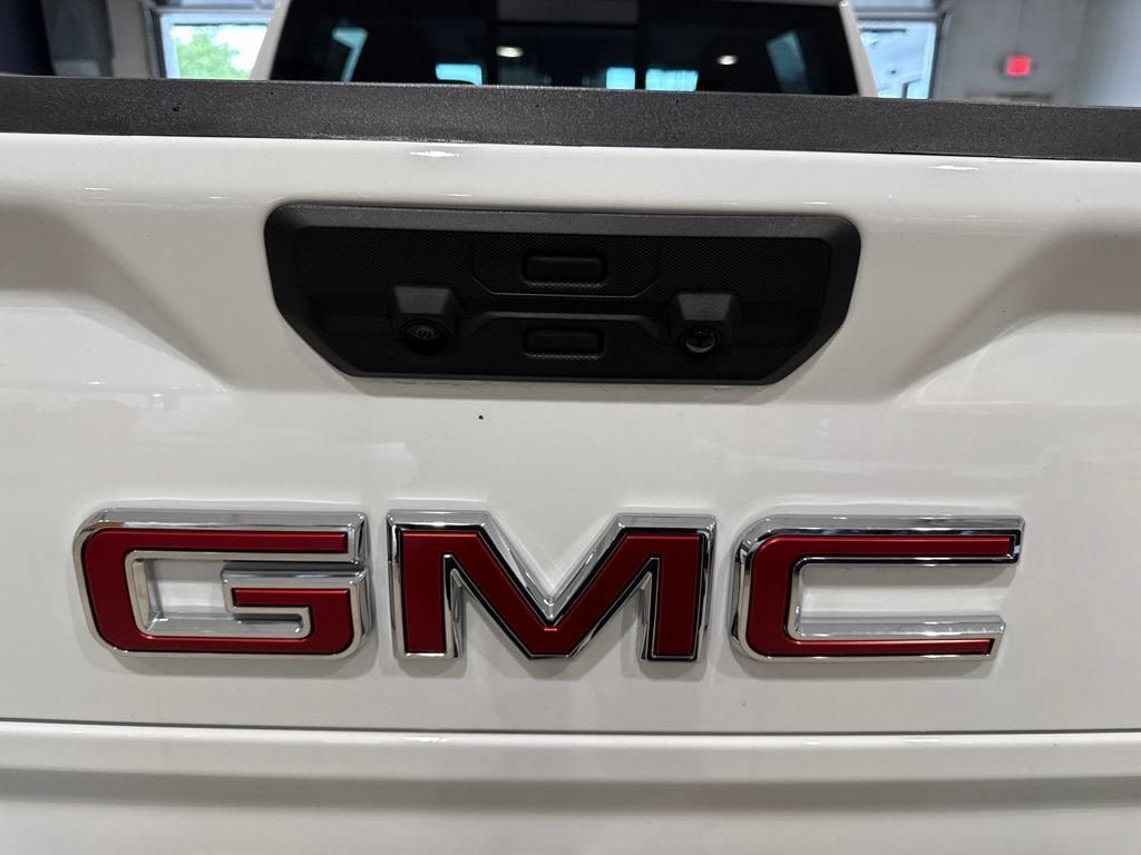 New 2026 GMC Sierra 1500 SLT w/ SLT Premium Plus Package AWD/4WD image 9