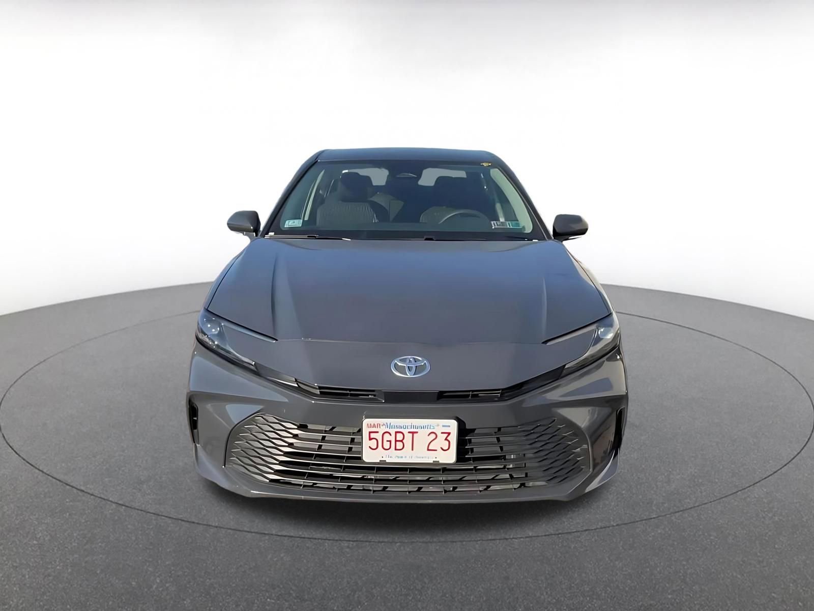 Used 2025 Toyota Camry LE FWD image 3