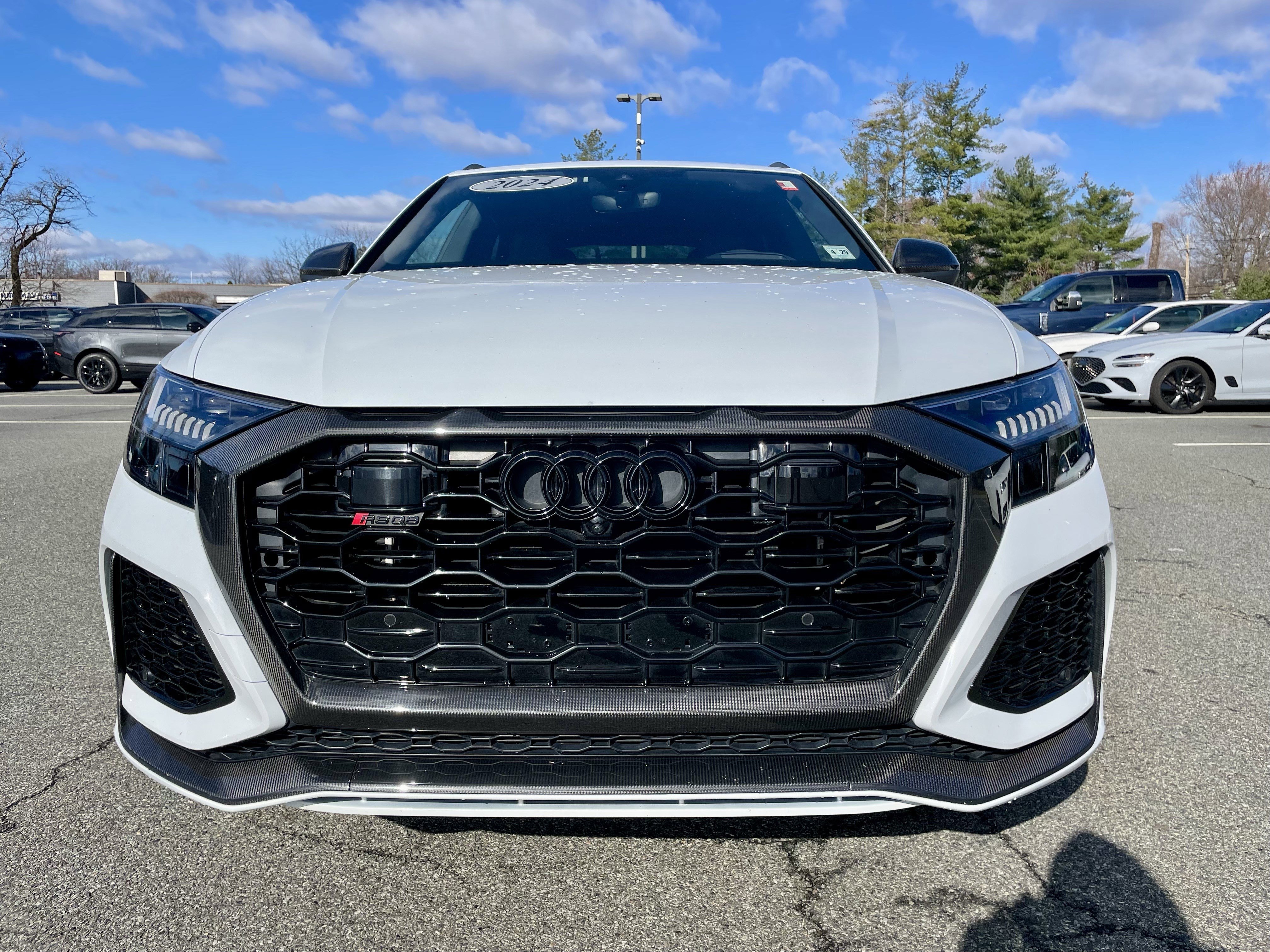 Used 2024 Audi RS Q8 4.0T image 2