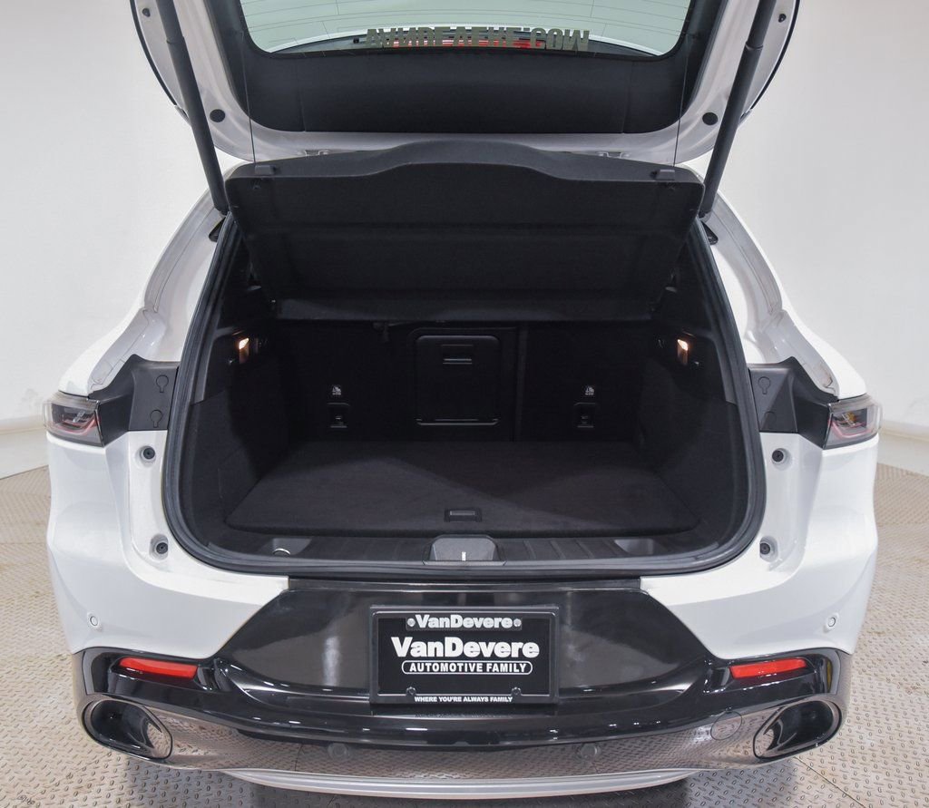 Used 2024 Alfa Romeo Tonale Ti w/ Premium Interior Package image 16