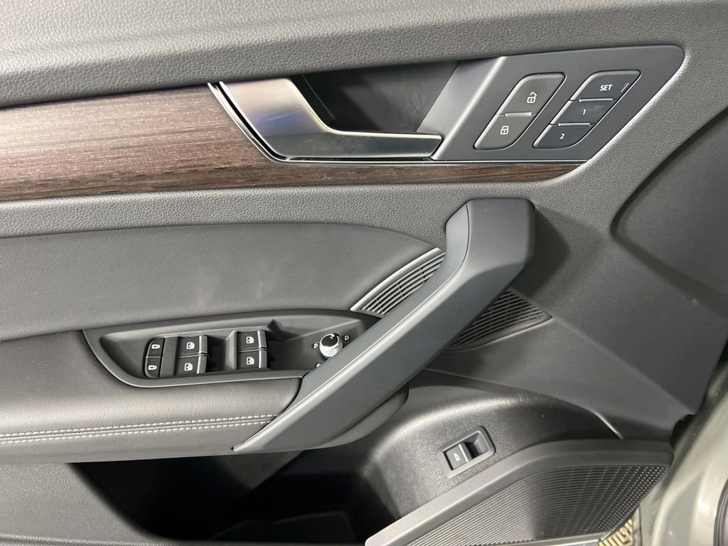 Used 2023 Audi Q5 2.0T Prestige image 19