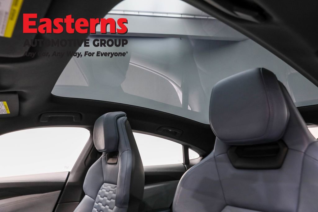 Used 2022 Audi e-tron GT Premium Plus w/ Performance Package image 36