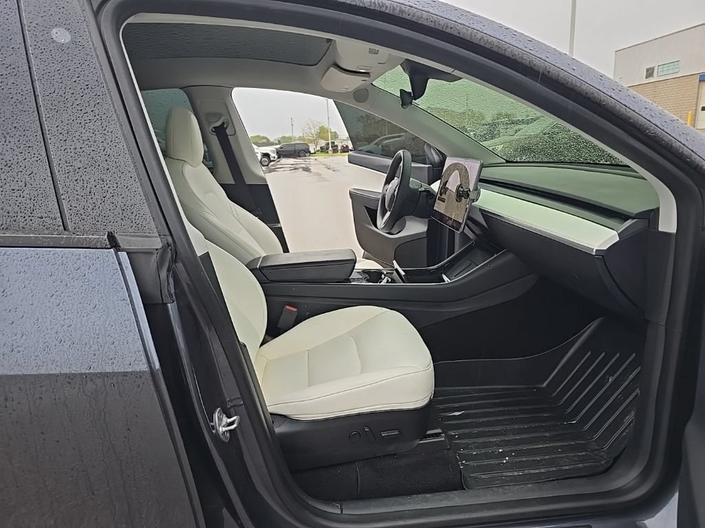 Used 2020 Tesla Model Y Long Range AWD/4WD image 6