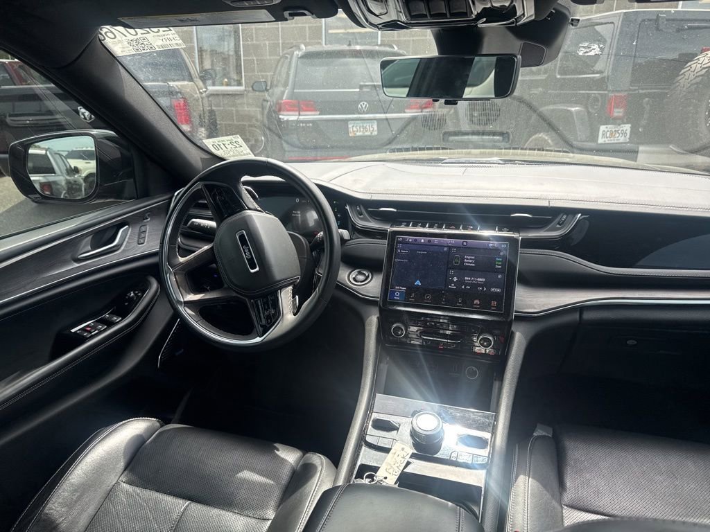 Used 2023 Jeep Grand Cherokee Overland w/ Luxury Tech Group IV image 7