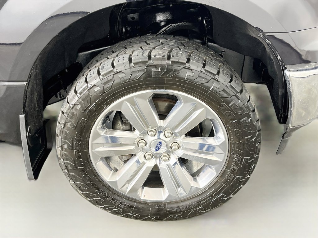 Used 2020 Ford F150 XLT w/ Equipment Group 302A Luxury AWD/4WD image 35
