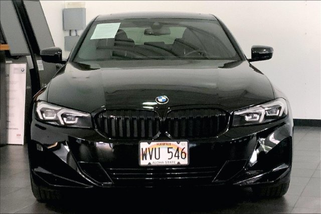 Certified 2023 BMW 330i Sedan w/ Convenience Package RWD image 3