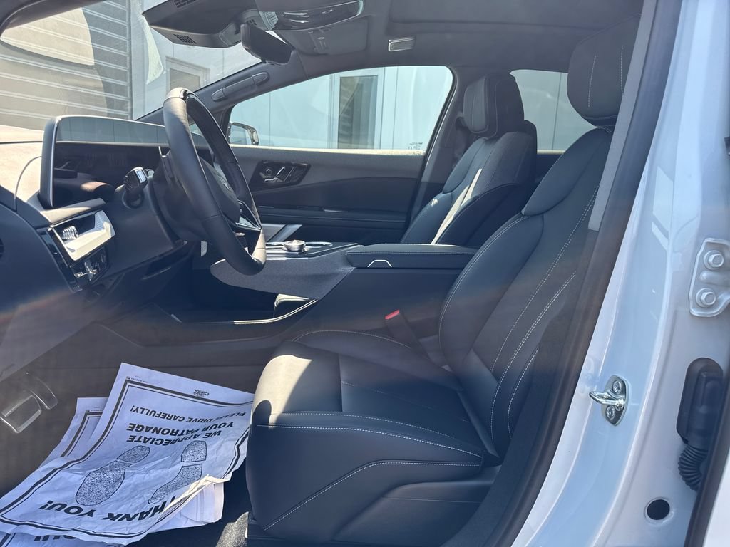 New 2027 Cadillac Optiq Luxury AWD/4WD image 15