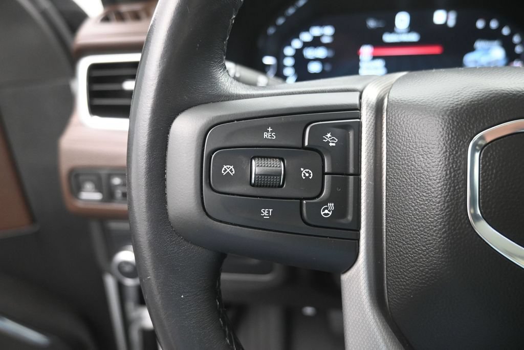 Used 2022 GMC Yukon Denali RWD image 7