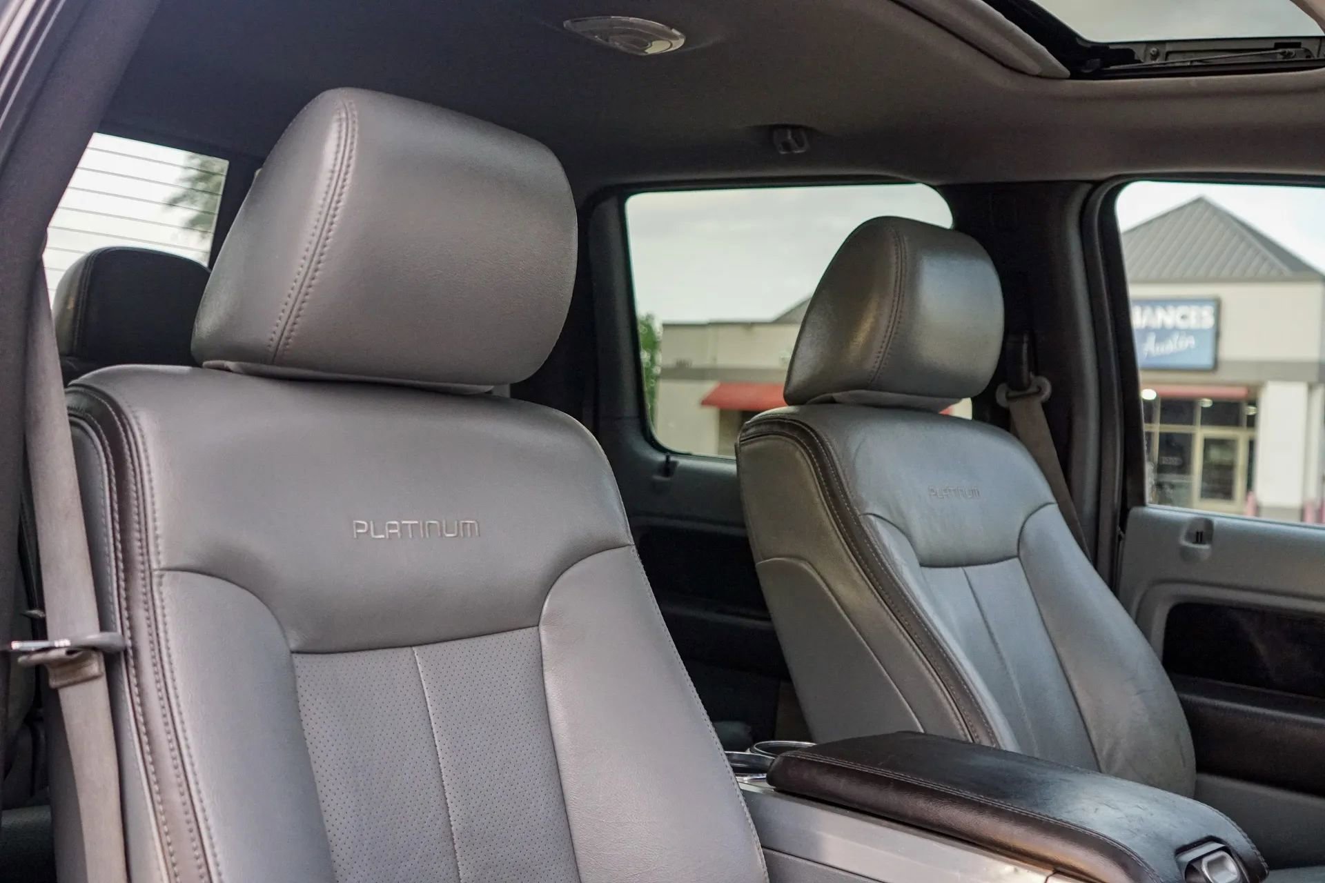 Used 2011 Ford F150 Platinum AWD/4WD image 35