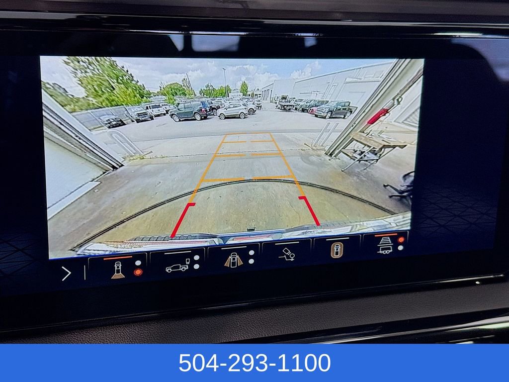 Used 2025 GMC Sierra 1500 AT4 w/ AT4 Premium Package AWD/4WD image 16