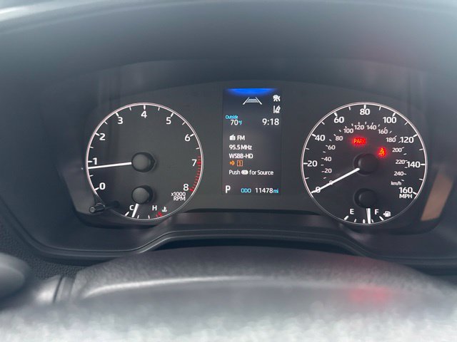 Used 2025 Toyota Corolla Cross LE FWD image 27