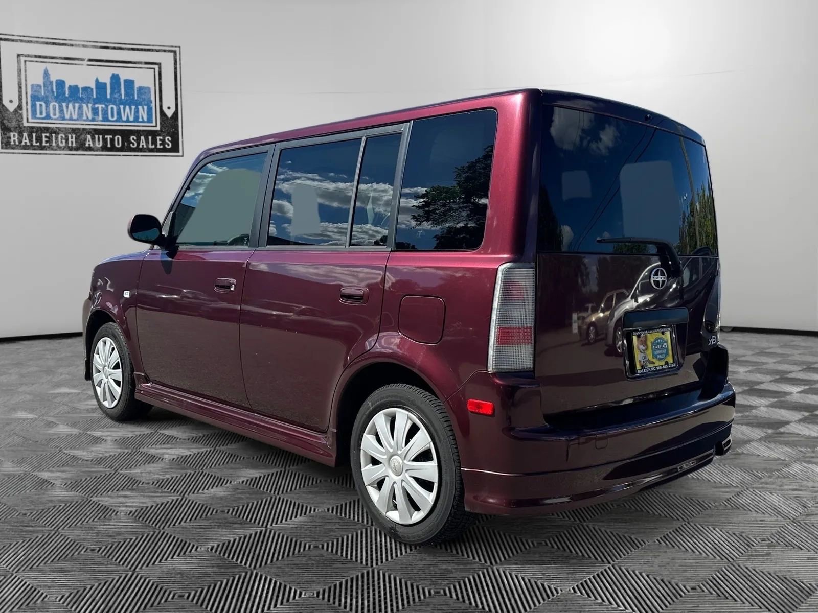 Used 2004 Scion xB image 8