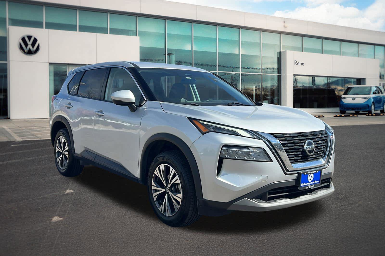 Used 2021 Nissan Rogue SV video 3