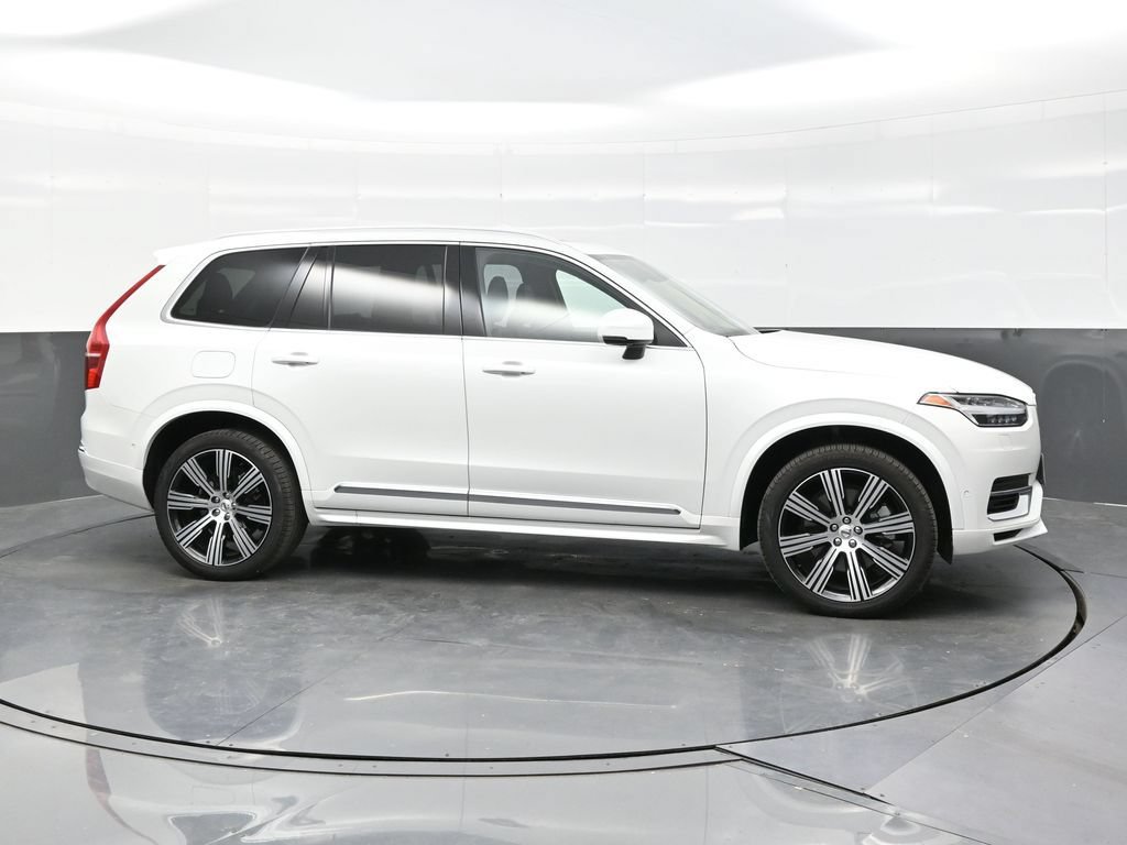 Used 2025 Volvo XC90 T8 Plus w/ Protection Package Premier AWD/4WD image 8