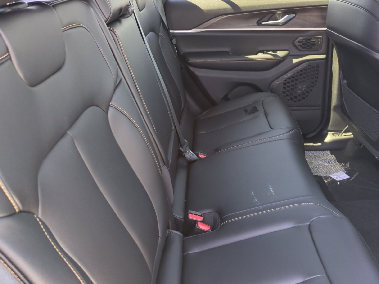 New 2026 Jeep Grand Cherokee Limited AWD/4WD image 18