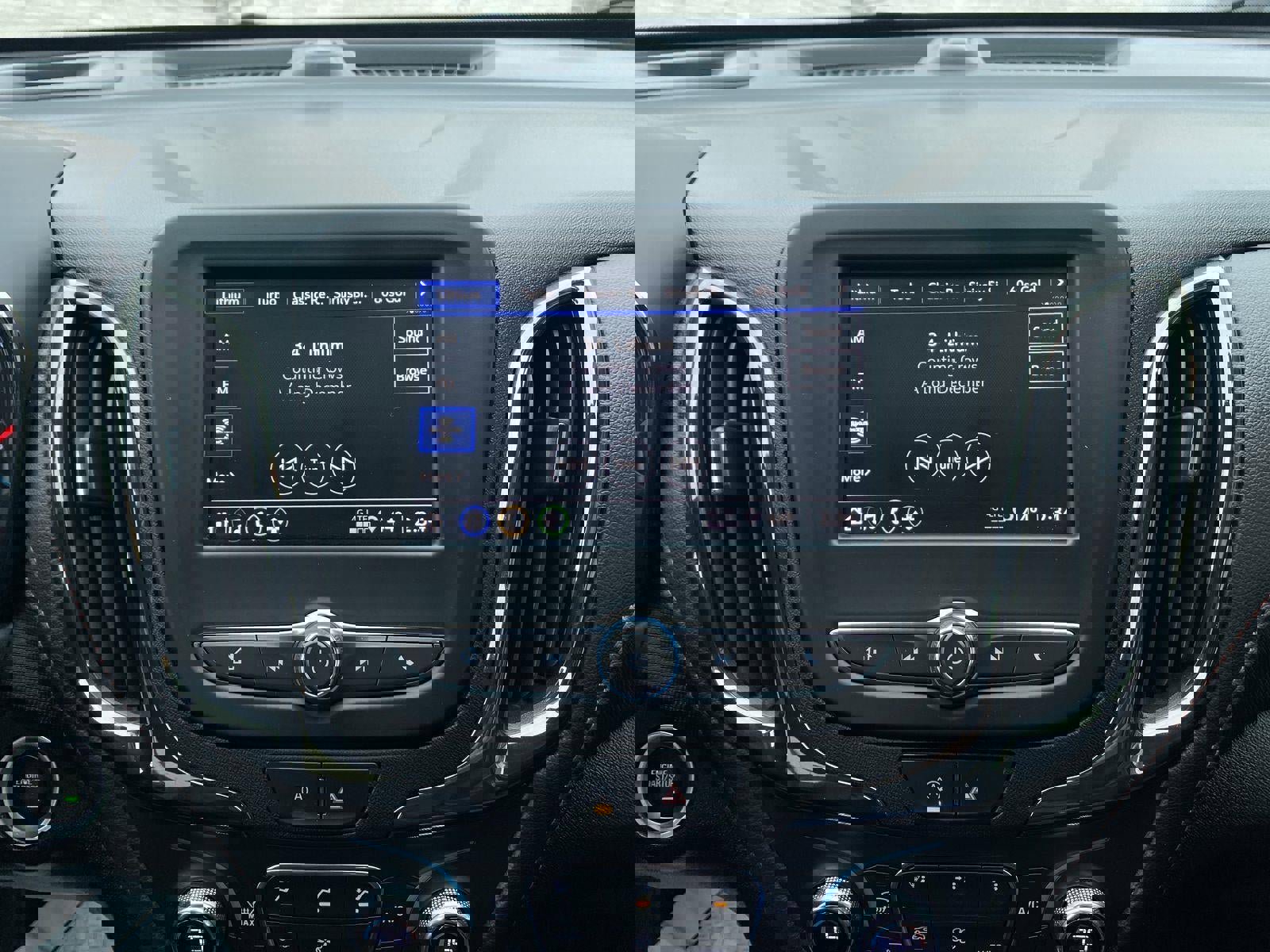 Used 2023 Chevrolet Equinox RS image 5