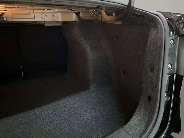 Used 2021 Nissan Versa S image 84