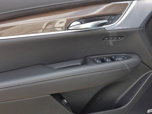 Certified 2025 Cadillac XT6 Premium Luxury w/ Platinum Package image 12