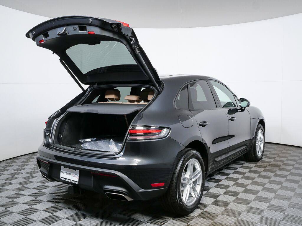 Certified 2026 Porsche Macan Turbo AWD/4WD image 28