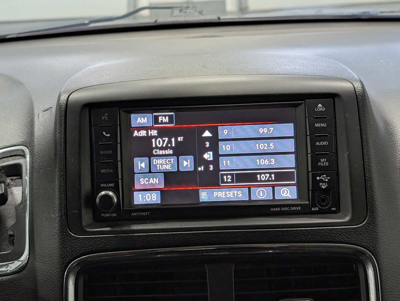 Used 2017 Dodge Grand Caravan SE w/ Power Window Group image 16