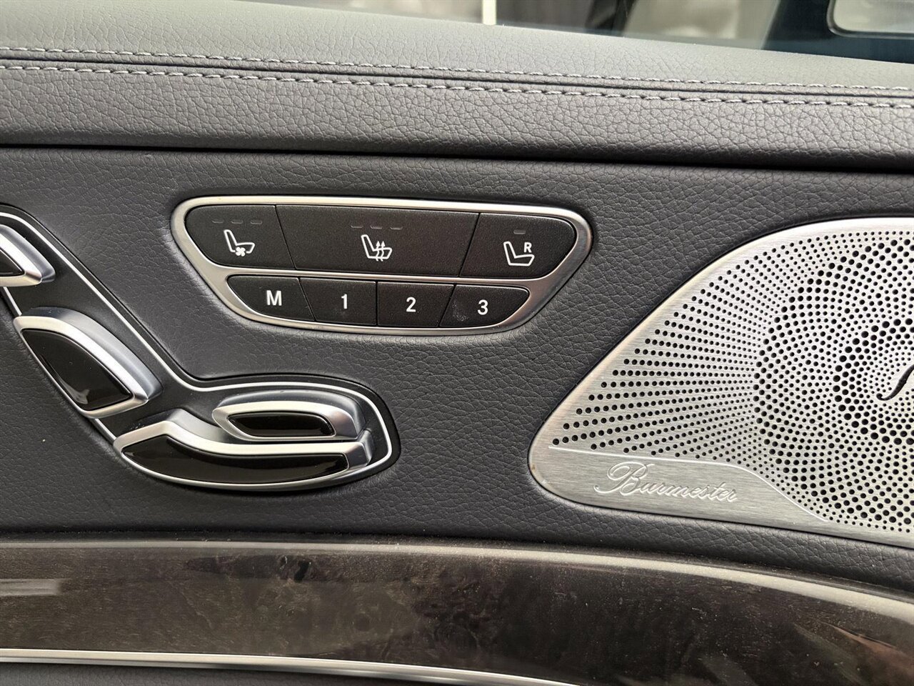 Used 2020 Mercedes-Benz S 560 Sedan image 14
