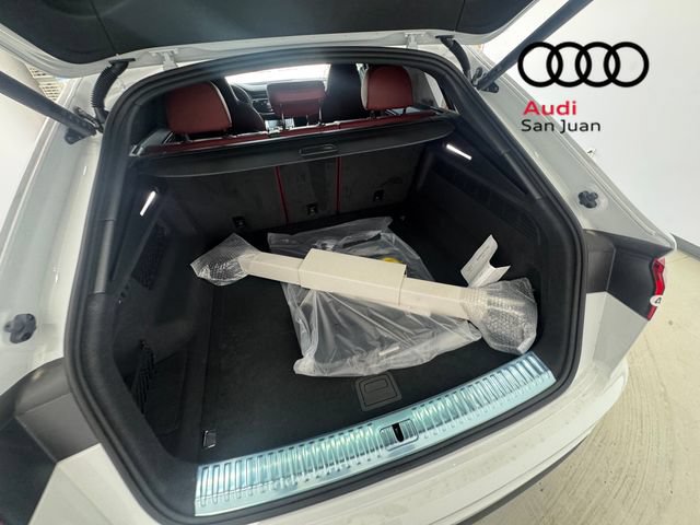 New 2026 Audi SQ8 Premium Plus AWD/4WD image 12